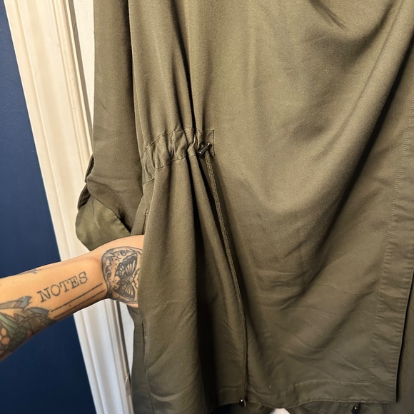 Jacket - Picture 5 of 9